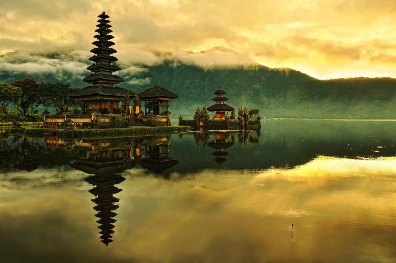 Kaira Estate *