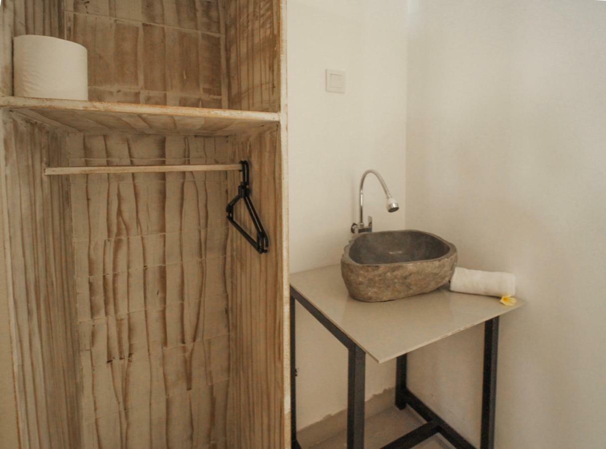 Kedongdong Guest house