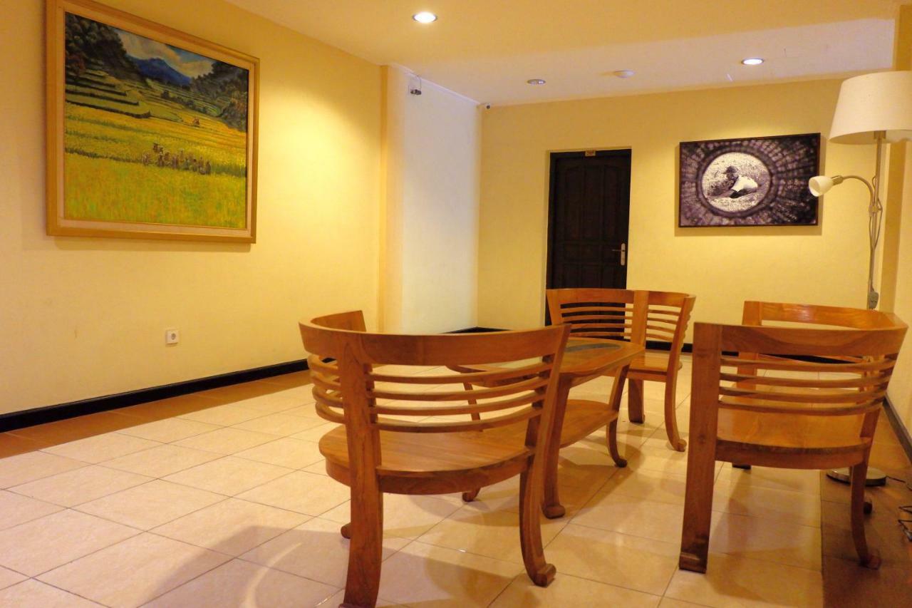 Intansari Hotel