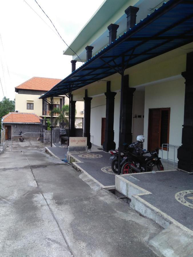 Guest house Kubu Jasmine Bali