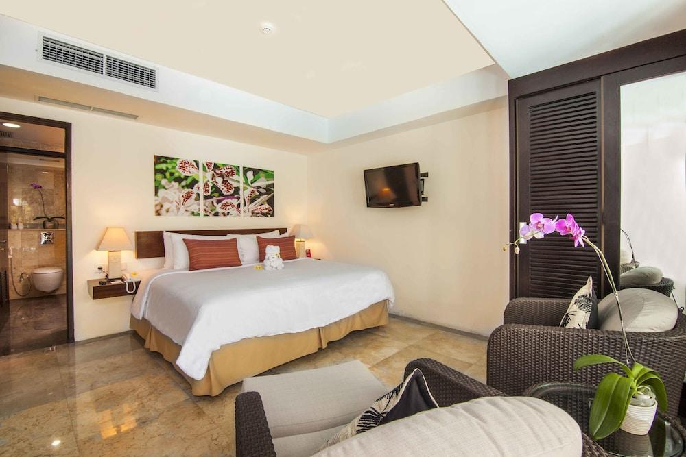 Swiss-belhotel Segara & 4*