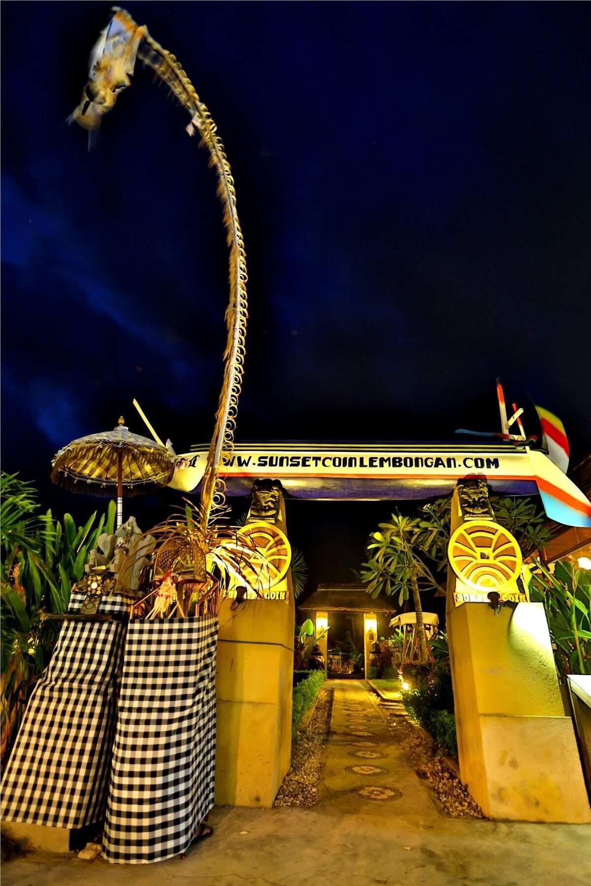 Sunset Coin Lembongan 3*