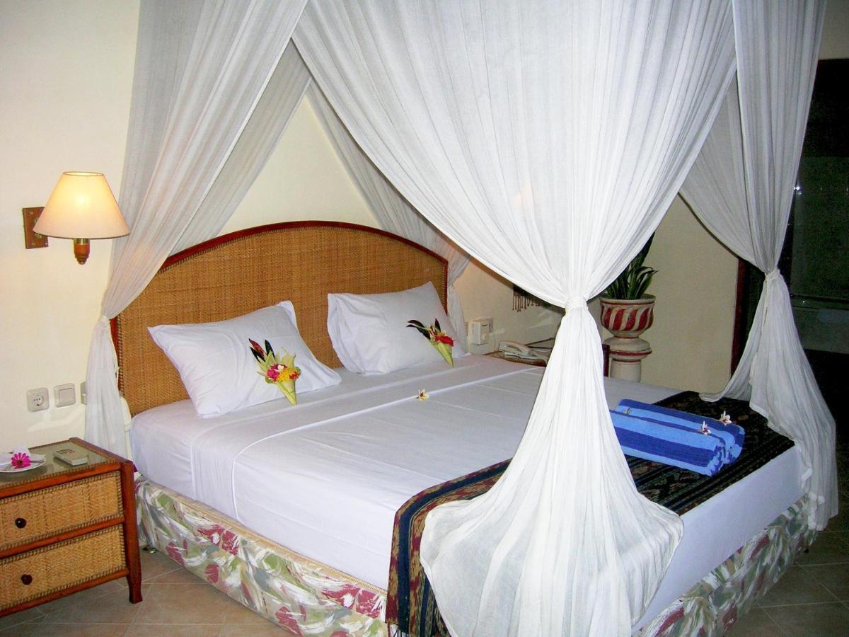 Puri Dajuma Eco-resort & 4* Pulukan