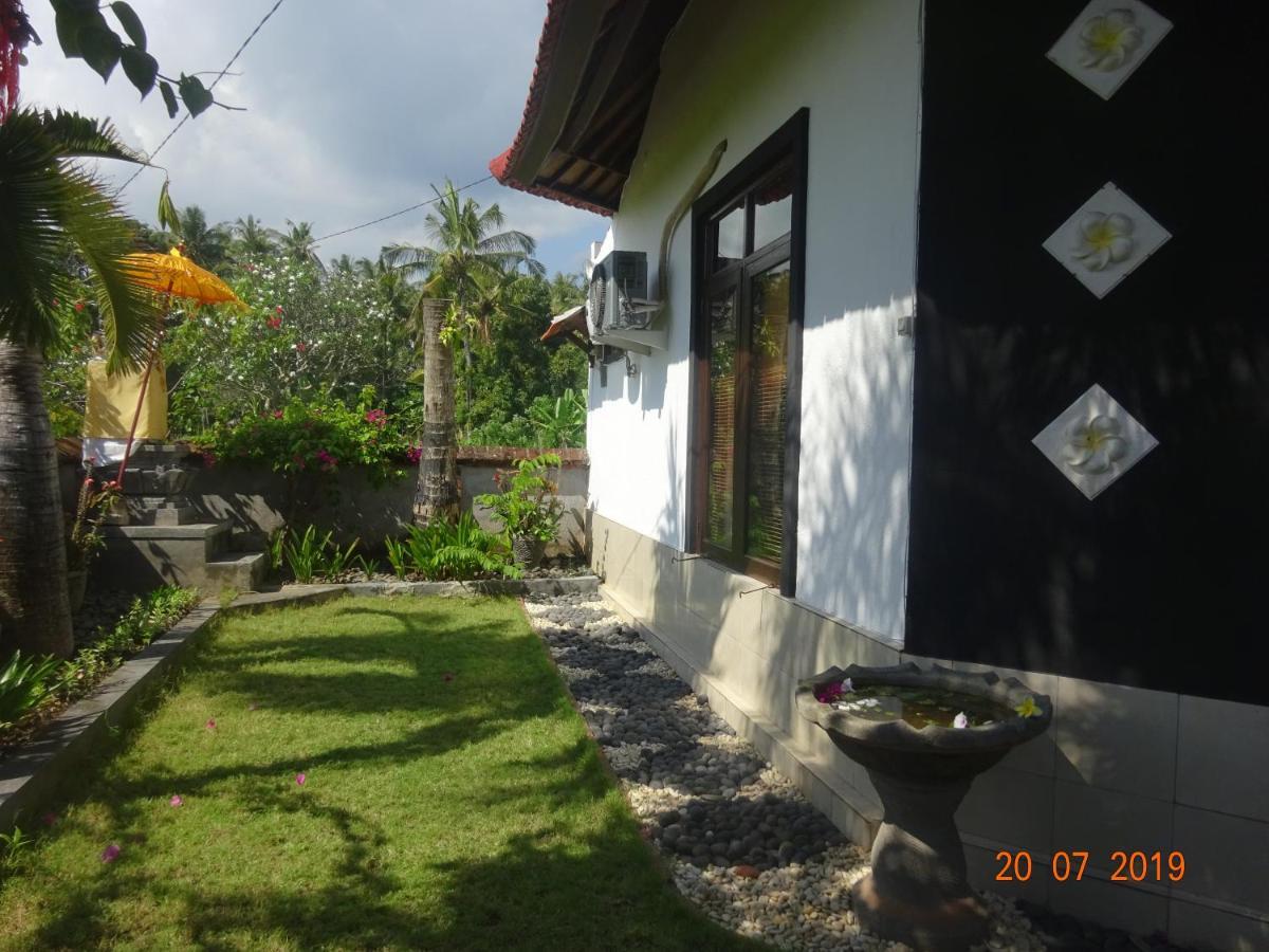 Murni Lovina (Bali)