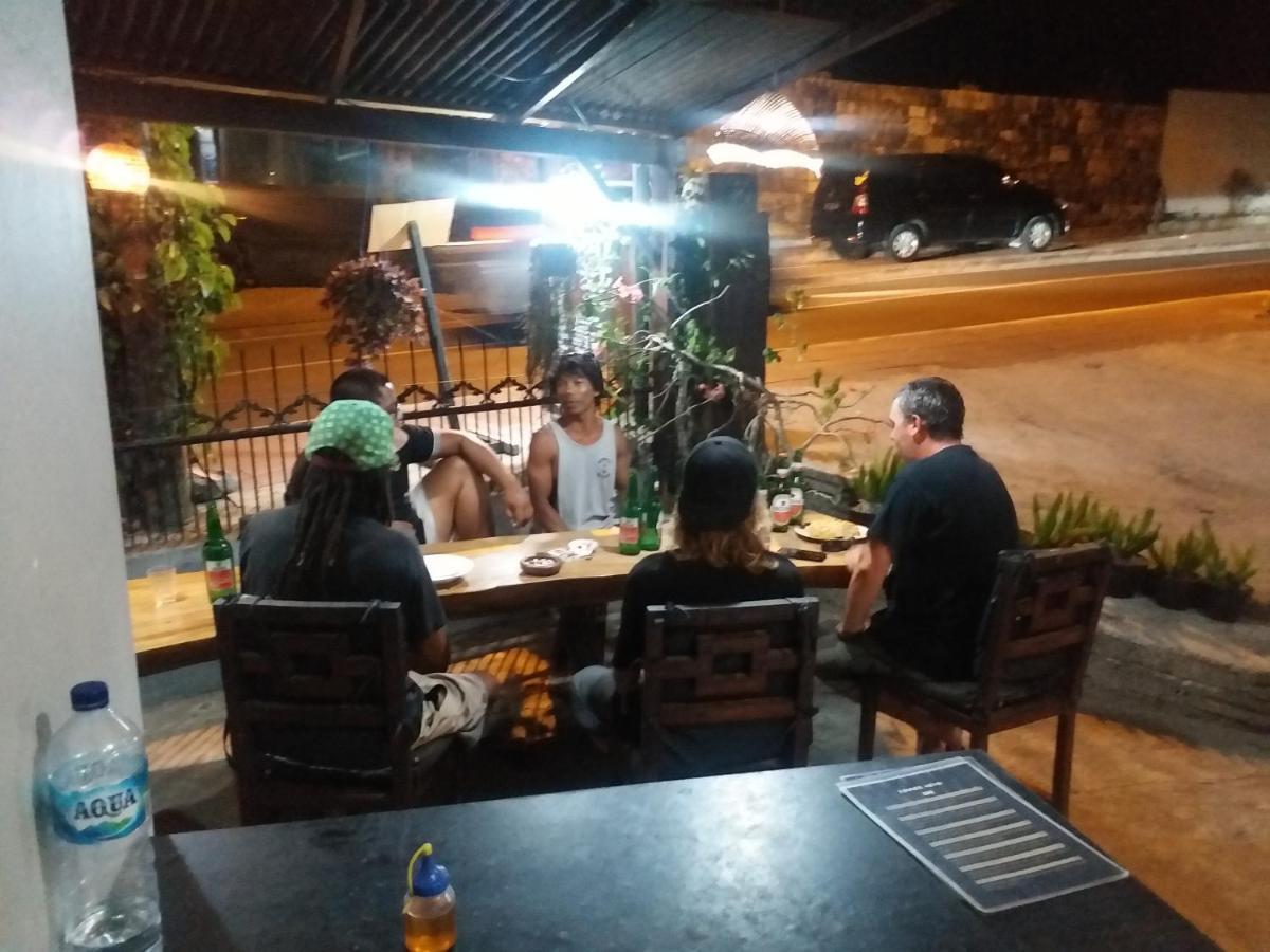 Homestay Padang-padang Sari *