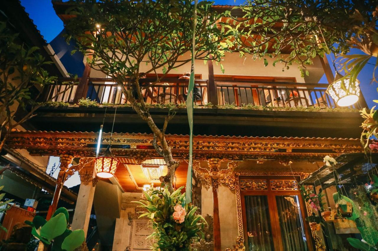 D'ubud House 2*