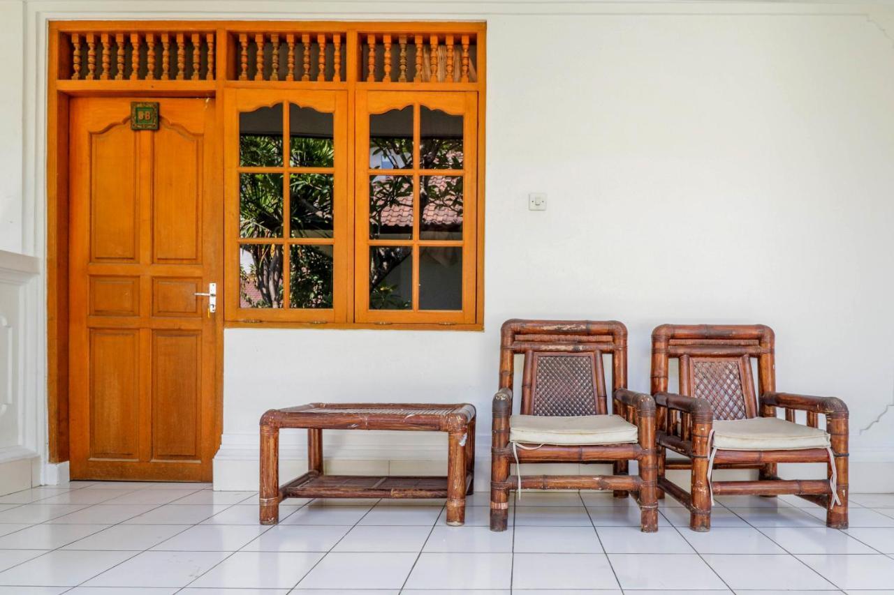 Vaccinated Staff - Oyo 1741 Komala Indah Cottages Kuta (Bali)