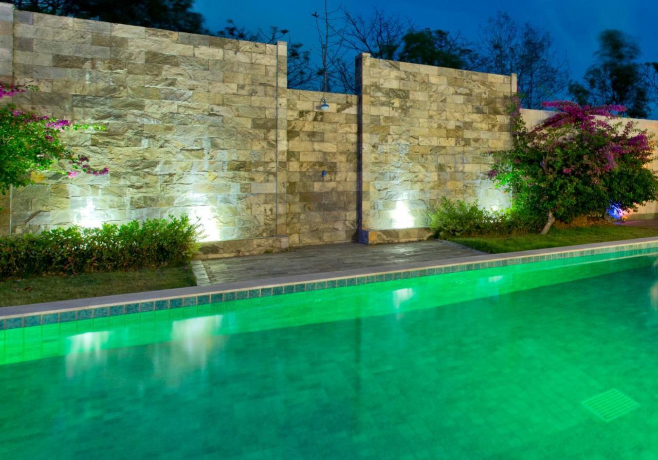 Sunset Villa *