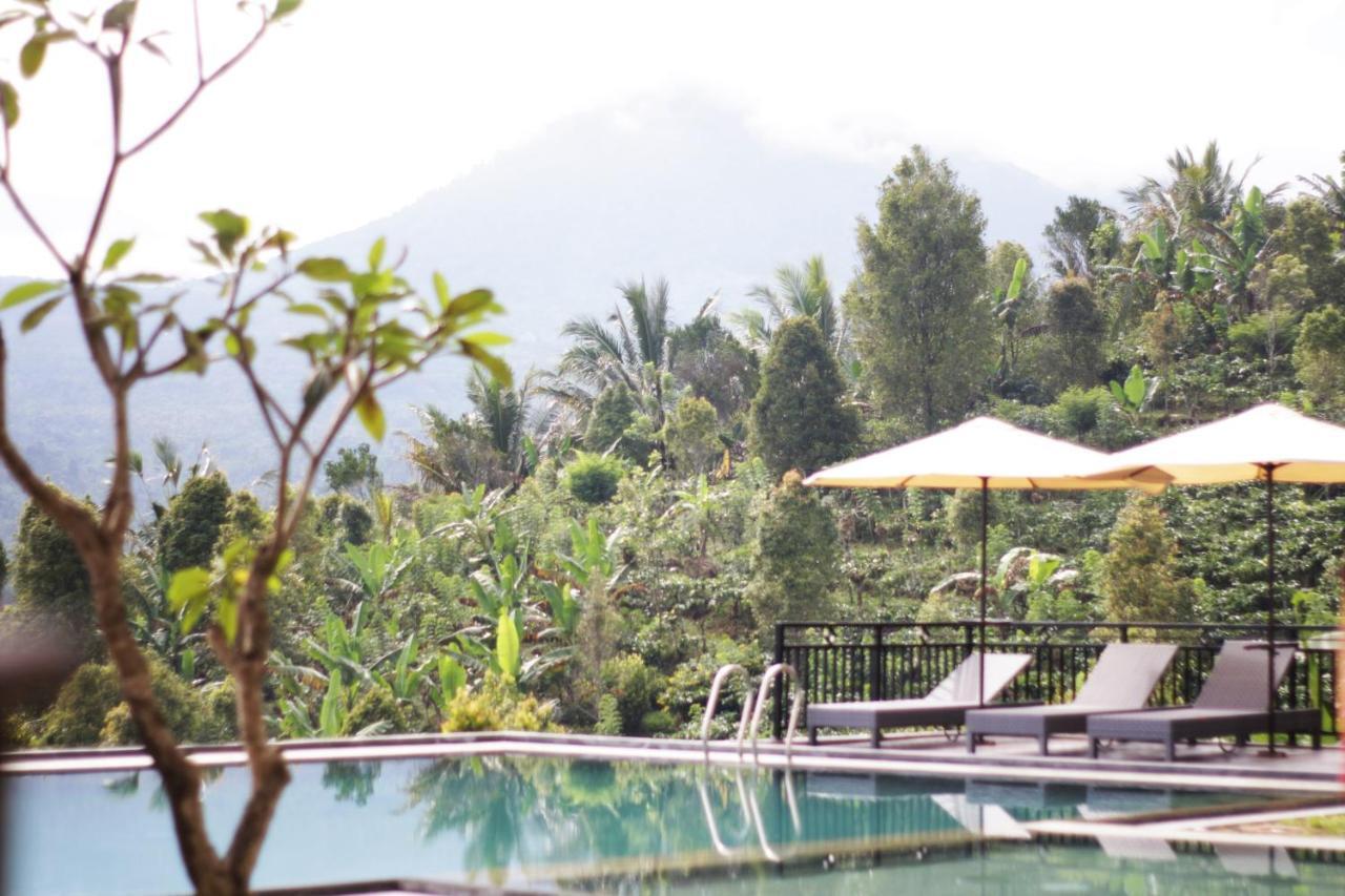 Resort Atres Sari 2*