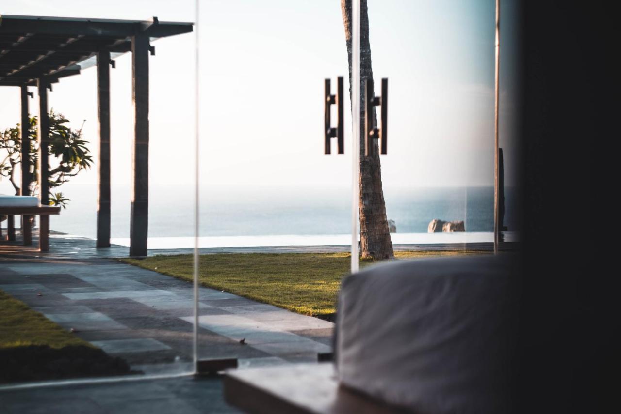 The Istana 2* Uluwatu (Bali)