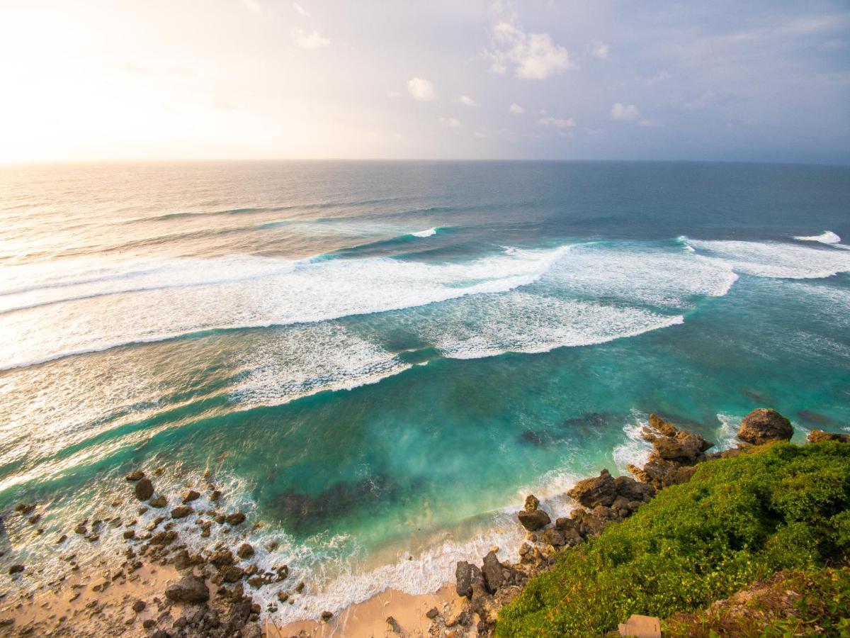 The Istana Uluwatu (Bali)