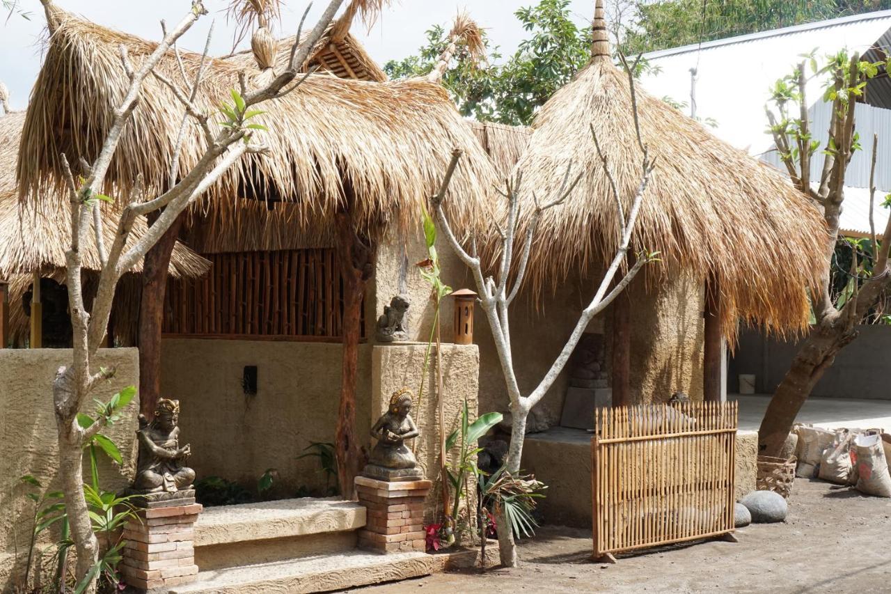 Bali Bamboo Jungle Huts And *