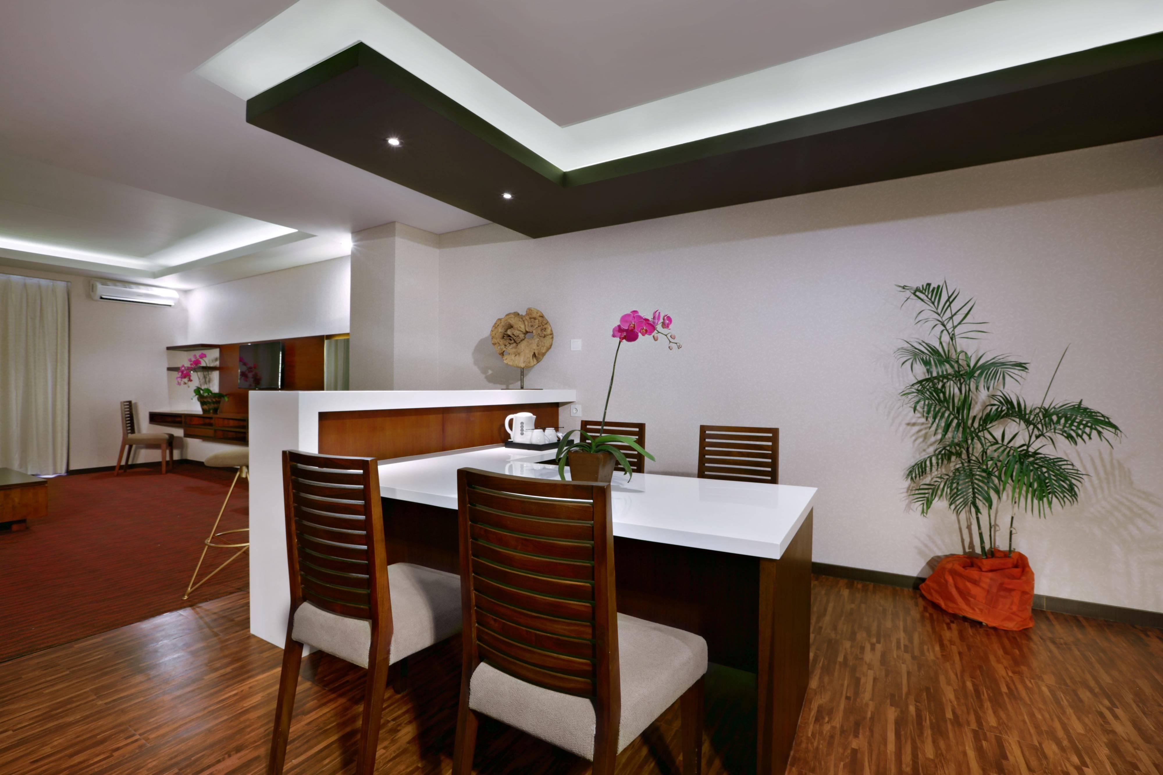 Hotel Quest San By Aston