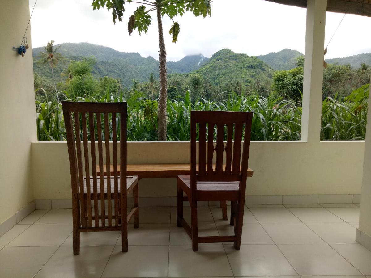 Stop Homestay, Rooftop Restaurant And Bar 2* Amed (Bali)