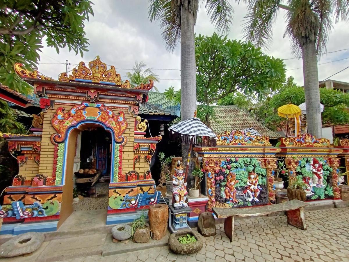 Binaria Museum 2* Lovina (Bali)