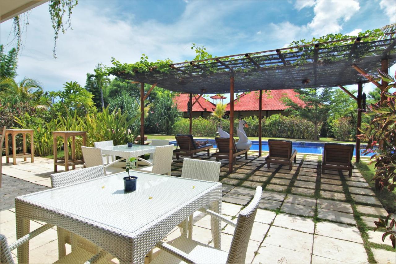 Batu Ampar Menjangan Resort Banyuwedang