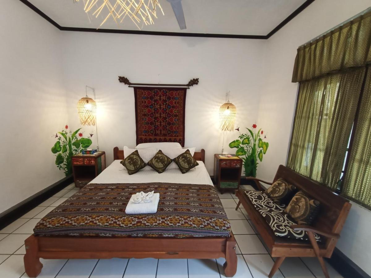 Hotel Binaria Museum Lovina (Bali)