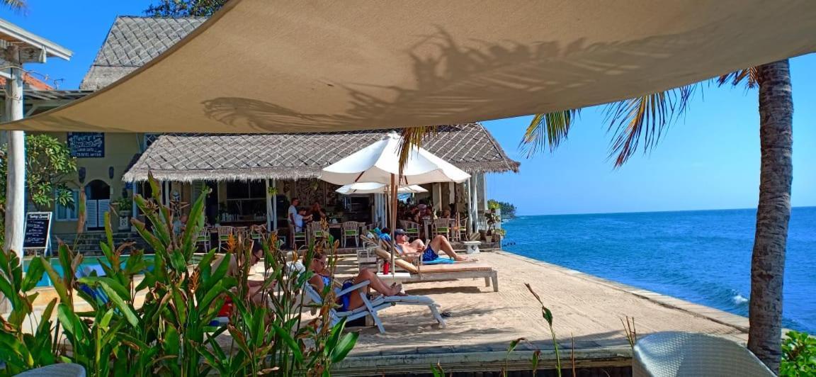 Tauch Terminal & 3* Tulamben (Bali)
